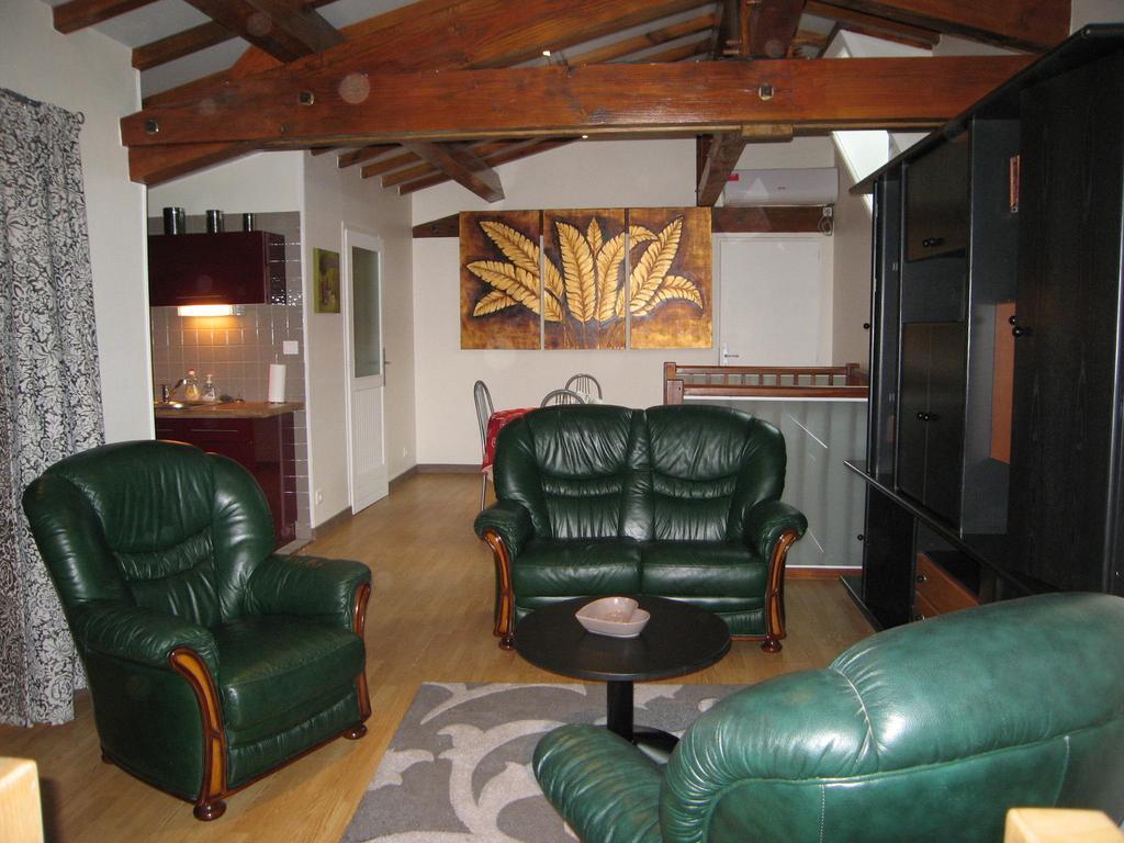 Appartamento Faubourg St Jean Aubeterre-sur-Dronne Camera foto